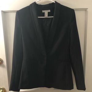 SSOLD ON MERC 🍃 H&M Black Blazer
